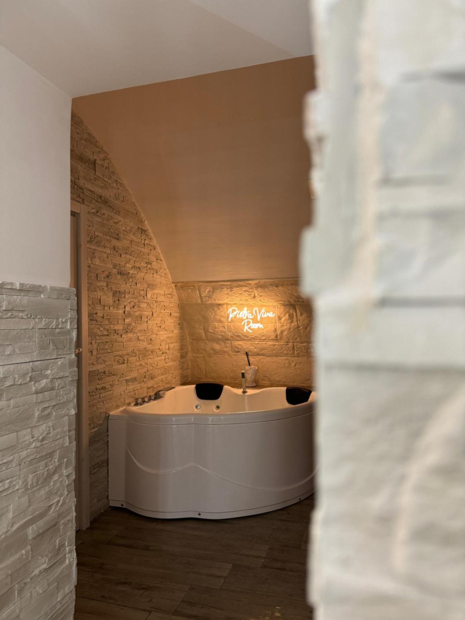 Pietra Viva Room Bari Esterno foto