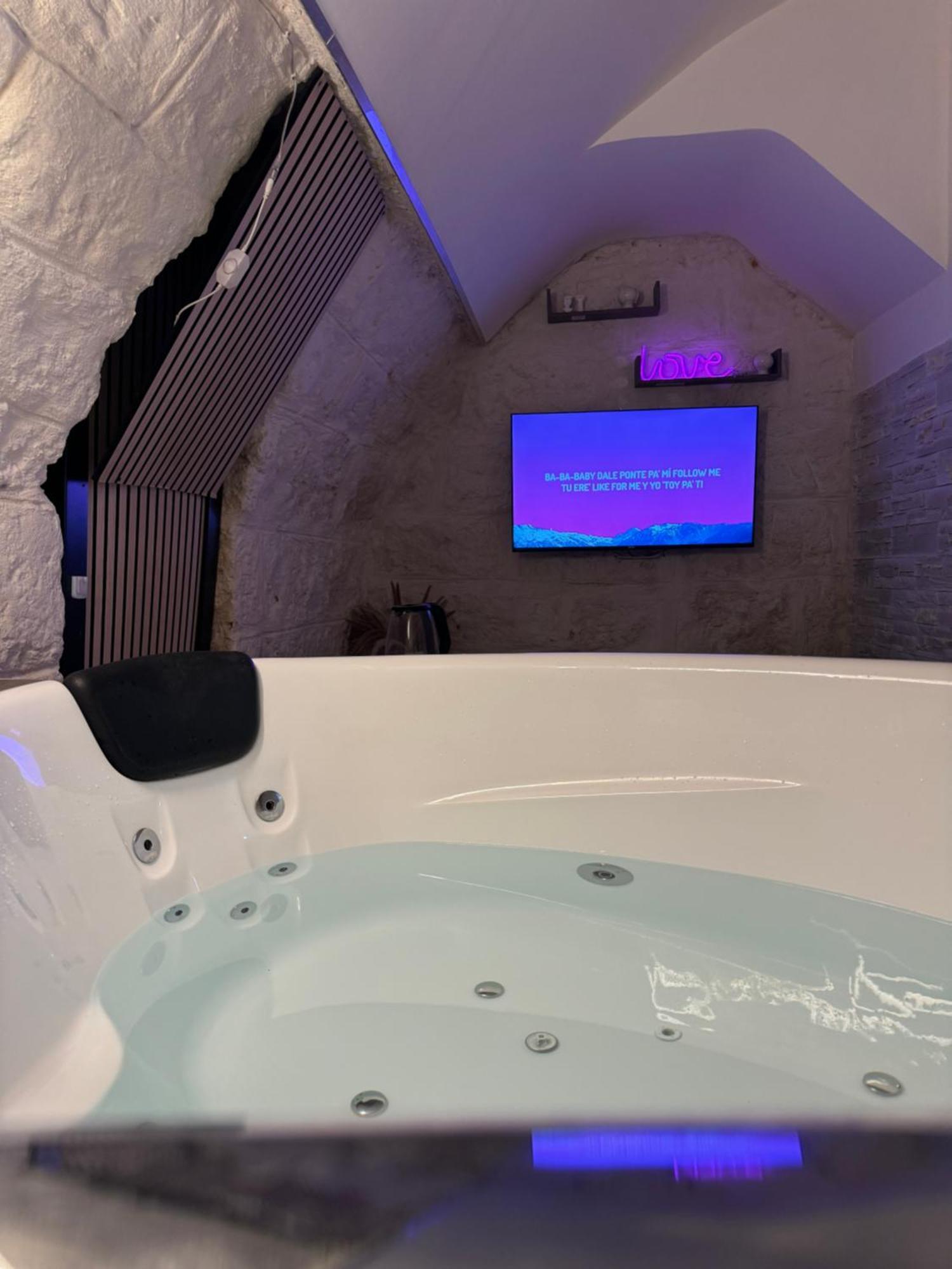 Pietra Viva Room Bari Esterno foto